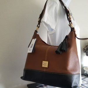 Dooney &Bourke